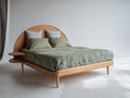 Camas dobles de madera maciza 215x168x100 cm - roble natural - cabecero curvo con estante lateral